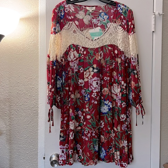 Umgee Dresses & Skirts - NWT Umgee dress 🥀